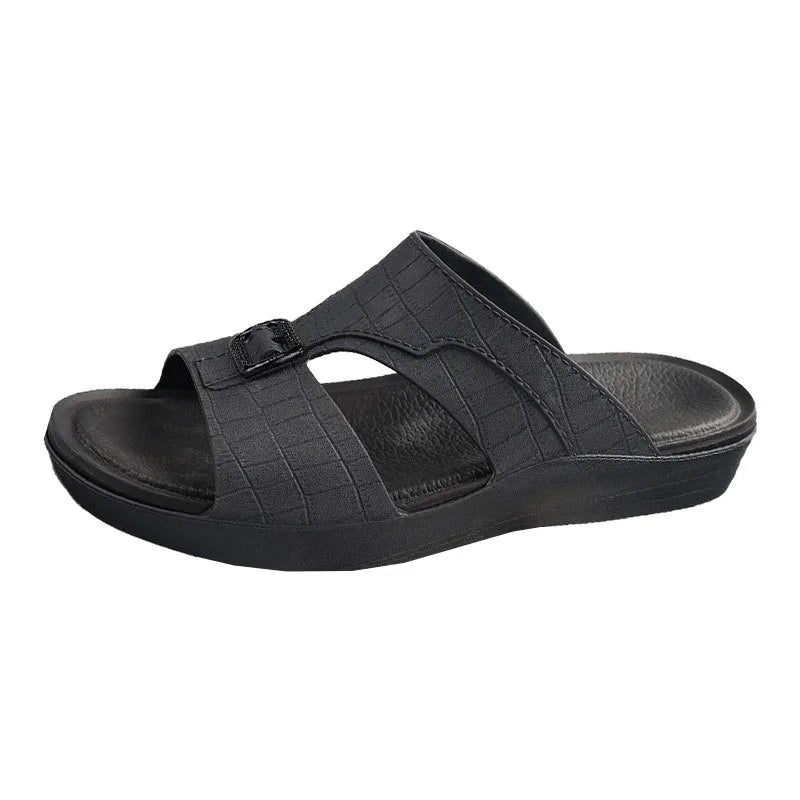 New Men's outdoor home slippers, sports and leisure shoes, men's beach slippers, anti slip and wear-resistant leather slippers