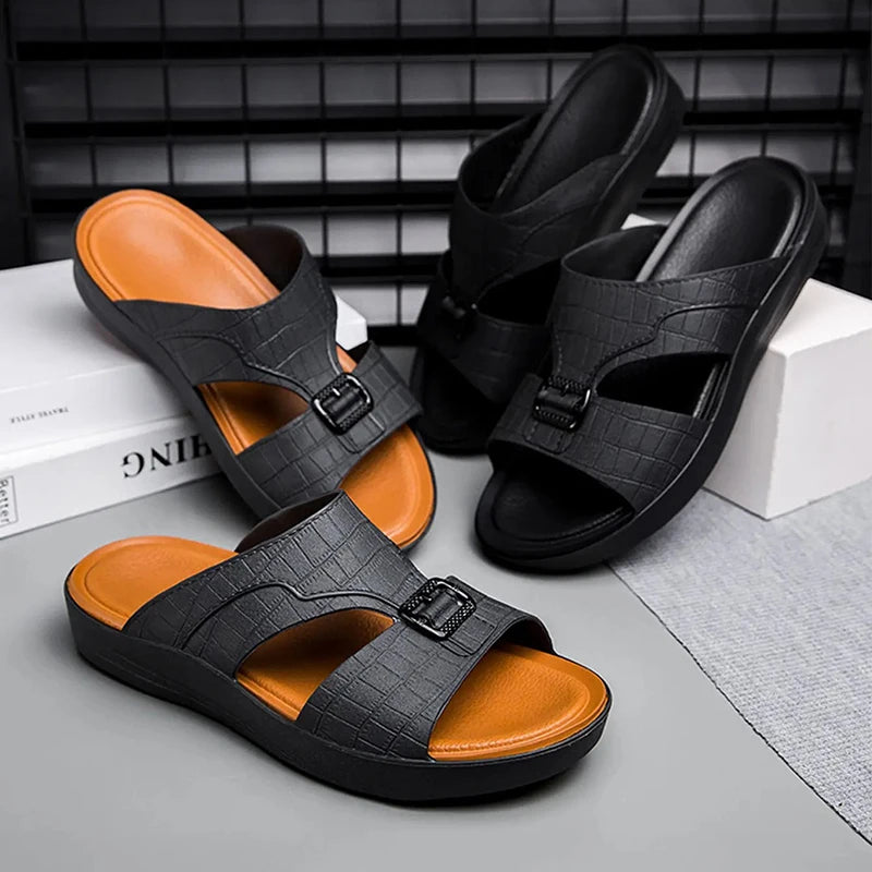 New Men's outdoor home slippers, sports and leisure shoes, men's beach slippers, anti slip and wear-resistant leather slippers